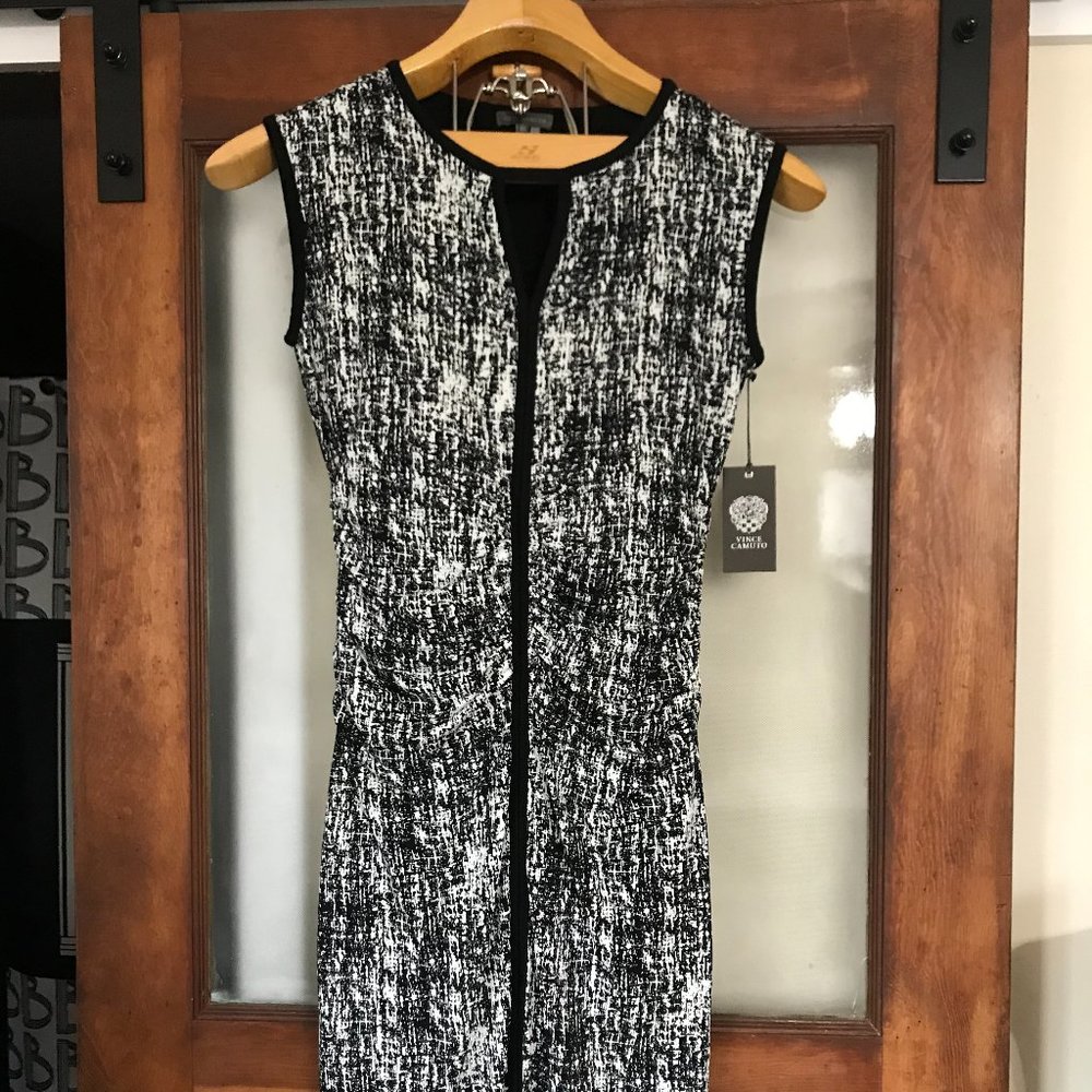 NWT Vince Camuto Sleeveless Keyhole Dress